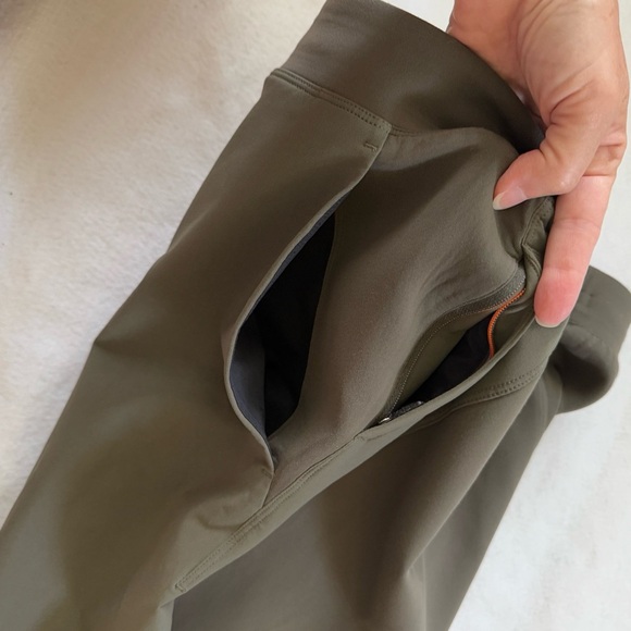 Lululemon men’s athletic slacks joggers flat front pockets olive green Large​ - Picture 8 of 12